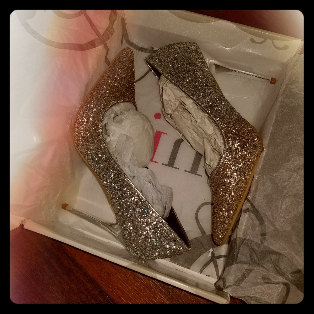 Shi by Journey's Olala Silver Size 9